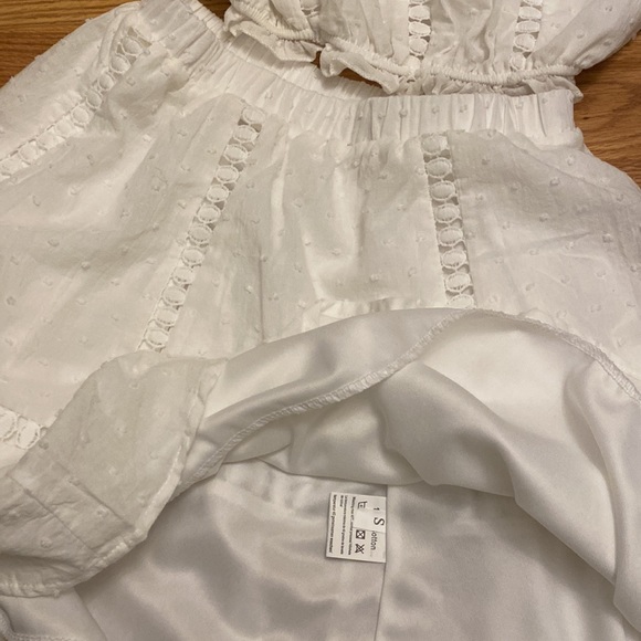 Boutique skirt and crop top set - Picture 2 of 3